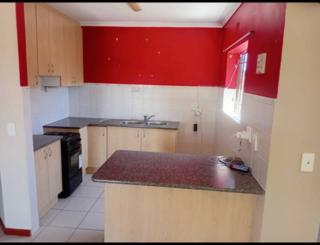 3 bed property to rent in KUILS RIVER